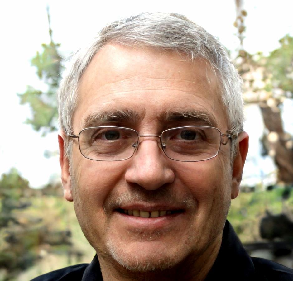 Ricardo Mendoza, Director de Recursos Humanos